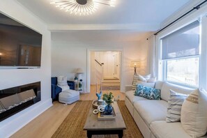 Smart TV, fireplace, offices