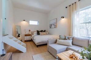 3 slaapkamers, een bureau, wifi, beddengoed