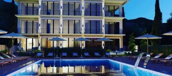 GRAPE HOTEL