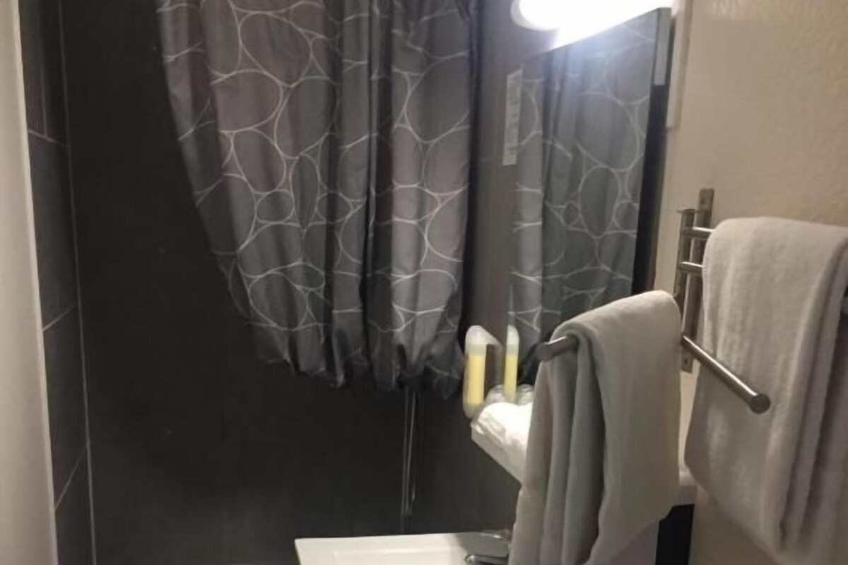 Classic-Doppelzimmer | Badezimmer