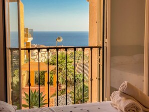 3 soverom, strykejern/-brett, wi-fi og sengetøy