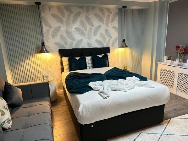 1 bedroom, iron/ironing board, free WiFi, bed sheets