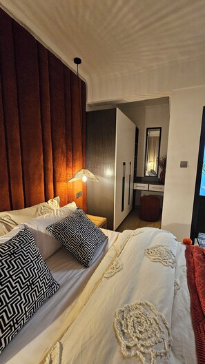 1 chambre, fer et planche à repasser, Wi-Fi, draps fournis