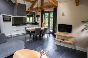 House | Dining - Farmhouse in Veluwe With Sauna and Nature Views (Ermelo)