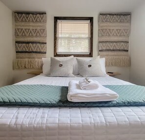 3 slaapkamers, een bureau, wifi, beddengoed