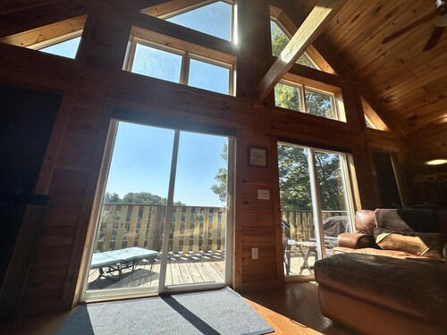 Awesome "Gorge"ous view from the hot tub at the Red River Gorge with wi-fi