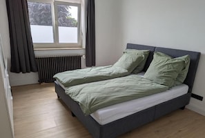 1 bedroom, desk, iron/ironing board, free WiFi