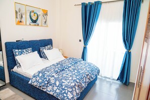 2 chambres, fer et planche à repasser, Wi-Fi, draps fournis