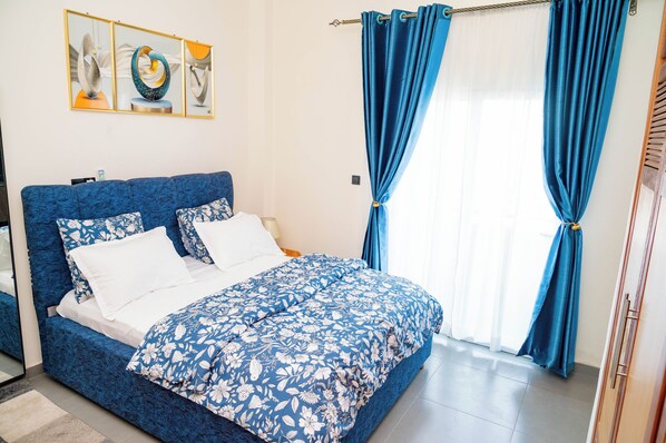 2 chambres, fer et planche à repasser, Wi-Fi, draps fournis