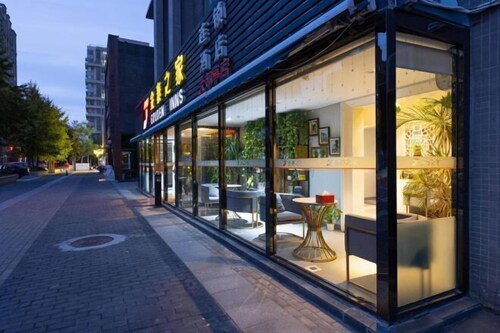 Golden Inns (Beijing Dajiaoting)