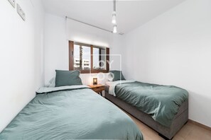 2 quartos, Wi-Fi de cortesia, roupa de cama