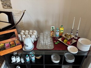 Daily self-service breakfast for a fee - Barbarossa Hotel Kelbra (Kelbra)