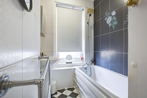 Douche, sèche-cheveux