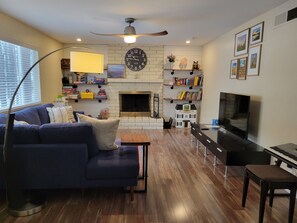 Smart TV, fireplace, DVD player, table football