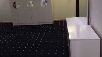 Superior-sviitti | Pimennysverhot, ilmainen Wi-Fi