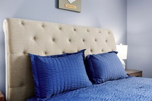 3 chambres, fer et planche à repasser, Wi-Fi, draps fournis