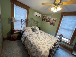 5 Schlafzimmer, Bügeleisen/Bügelbrett, Reisekinderbett, kostenloses WLAN