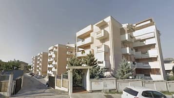 Apartment, 2 Bedrooms, Accessible, Balcony | Exterior