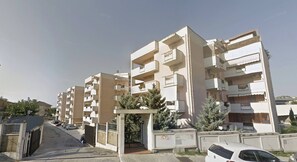 Appartement, 2 chambres, accessible aux personnes à mobilité réduite, balcon | Extérieur