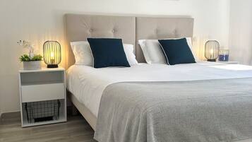 4 bedrooms, iron/ironing board, travel crib, free WiFi