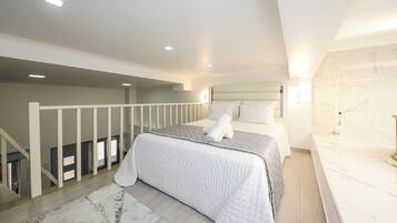 3 soverom, strykejern/-brett, wi-fi (inkludert) og sengetĂžy