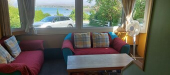 Cosy caravan in central location on the Isle of Skye.