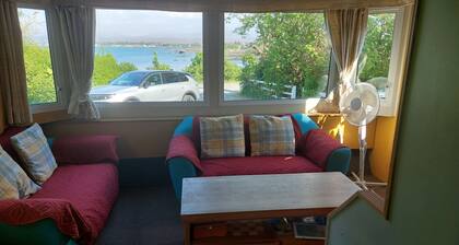 Cosy caravan in central location on the Isle of Skye.
