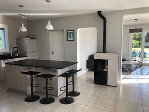 Interior - Villa at the foot of the Vercors with swimming pool, tennis court and boules pitch on 5000m2 garden (Chabeuil)