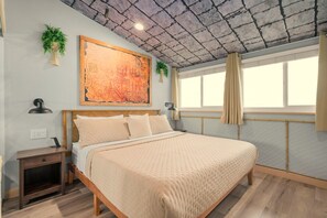 3 bedrooms, desk, iron/ironing board, travel cot - Disney Safari Adventure: Arcades, Golf, and More (Orange)