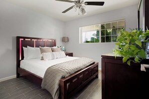 3 soverom, strykejern/-brett, wi-fi og sengetøy