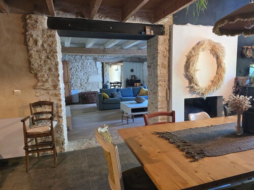 For an ocean-champagne holiday