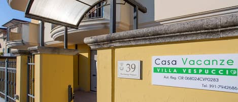 Maison, 2 chambres, balcon, vue sur le jardin | DĂ©tail de lâextĂ©rieur