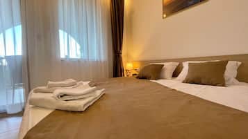 1 chambre, lit parapluie, Wi-Fi, draps fournis