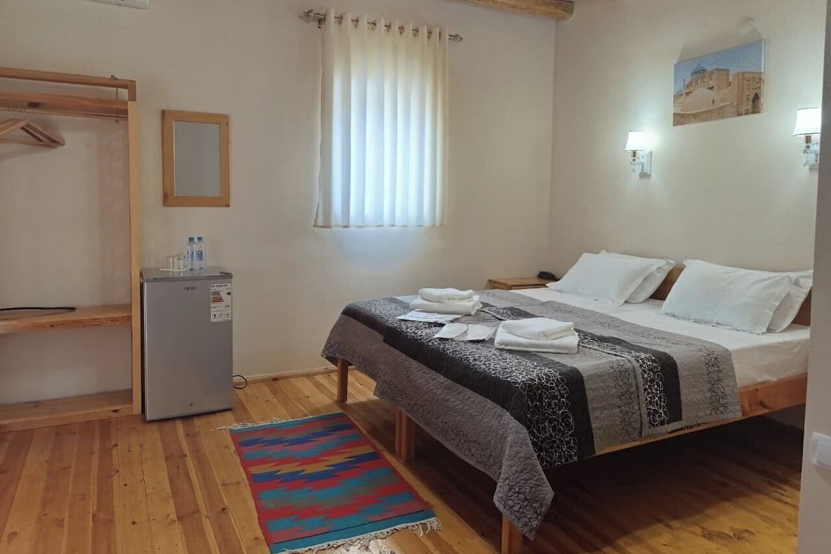 Standard Double or Twin Room, City View | Desk, free WiFi