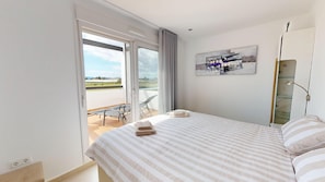 2 dormitorios, tabla de planchar con plancha, wifi gratis y ropa de cama