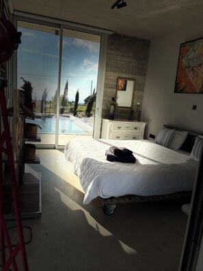 2 chambres, fer et planche à repasser, Wi-Fi gratuit, draps fournis
