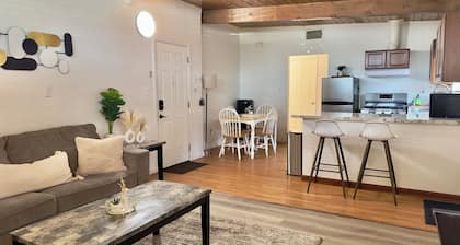 Kaweah Luxe Getaway with Laundry