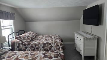 2 bedrooms, WiFi, bed sheets