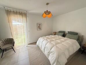 1 bedroom, iron/ironing board, travel crib, WiFi