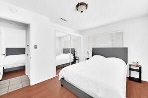 3 bedrooms, iron/ironing board, WiFi, bed sheets