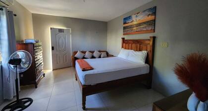 Charming 1-bedroom near beaches in Runaway Bay