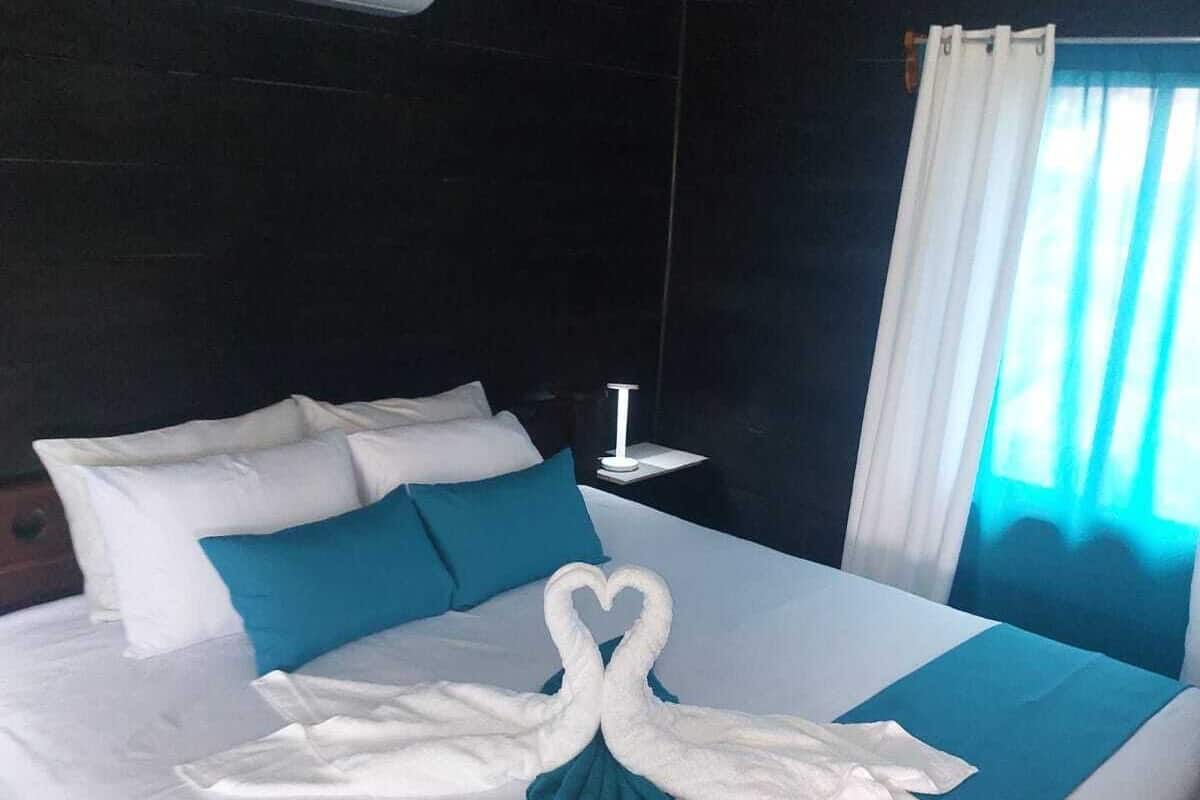 Standard Cabin, 1 King Bed, Air conditioning, Hill View | 1 bedroom, premium bedding, minibar, free WiFi