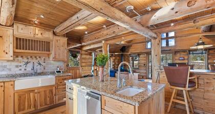 Stunning cabin on 4 acres of land near Breck, mountain views and on-site creek
