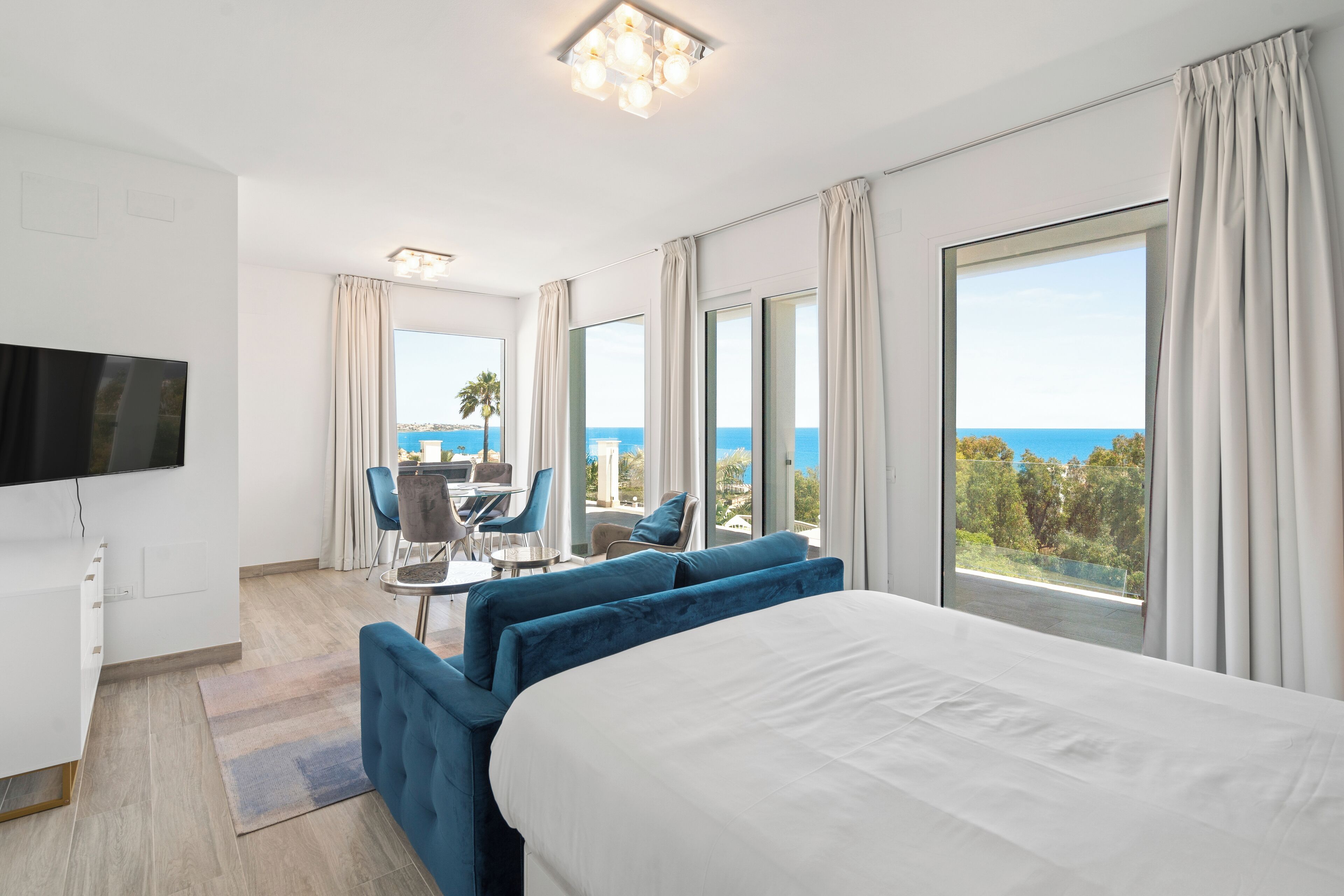 5 dormitorios, tabla de planchar con plancha, wifi gratis y ropa de cama