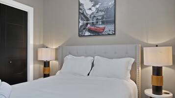 3 bedrooms, in-room safe, desk, WiFi