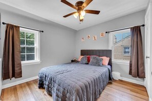 2 bedrooms, iron/ironing board, travel crib, free WiFi