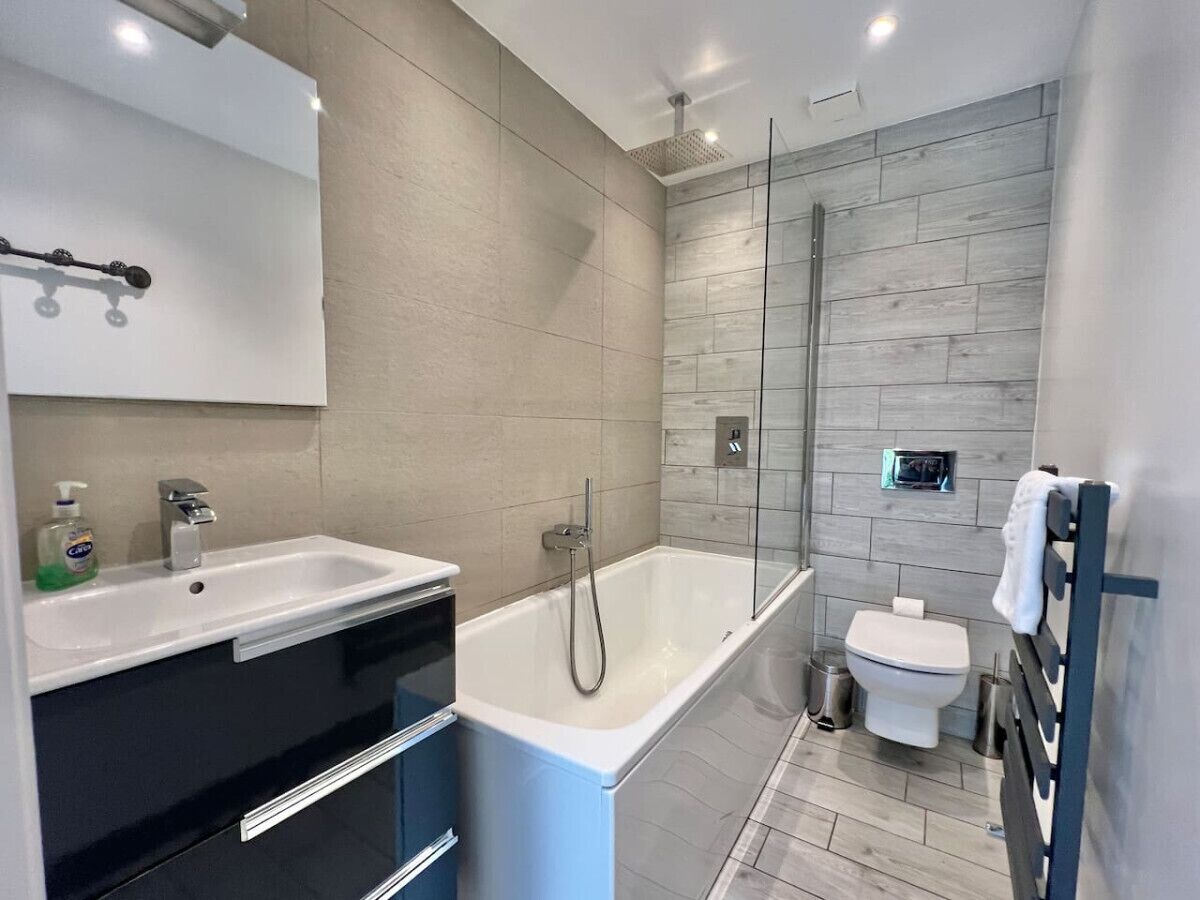 Hair dryer, towels