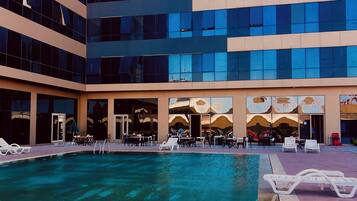 Seasonal outdoor pool