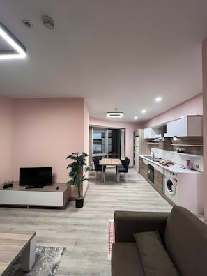 Suite familiar, vista a la alberca | Cocina privada | Horno y congelador 