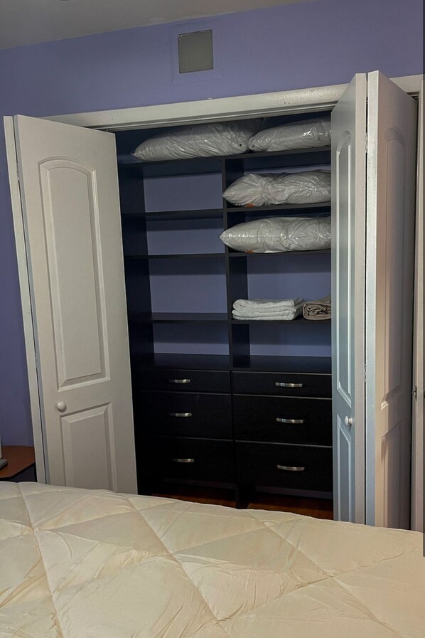 3 habitaciones y caja de seguridad en la habitación